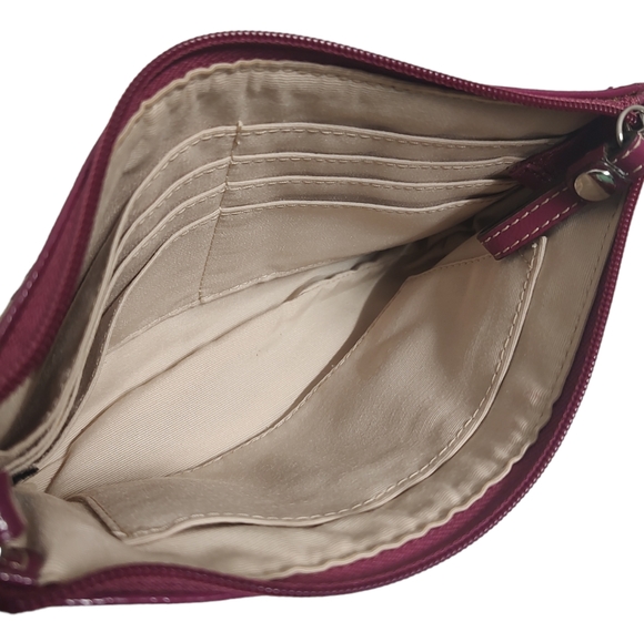 COACH Signature Stripe Large Wristlet Wallet Khaki Berry F47706 - Picture 13 of 16